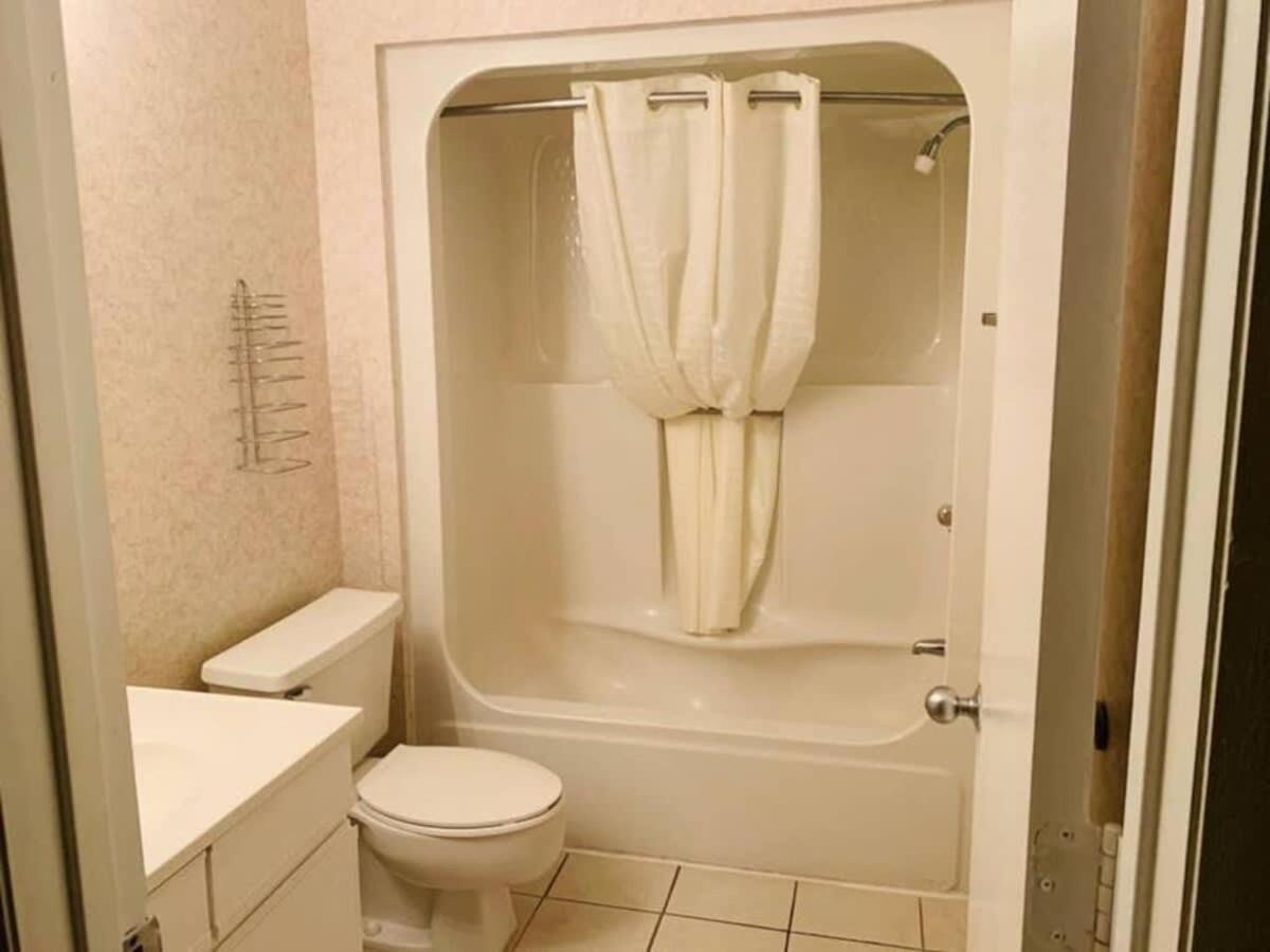 *Delightful Family Beach Retreat*Pool, Steps To The Sand*H32-3 Myrtle Beach Exteriör bild
