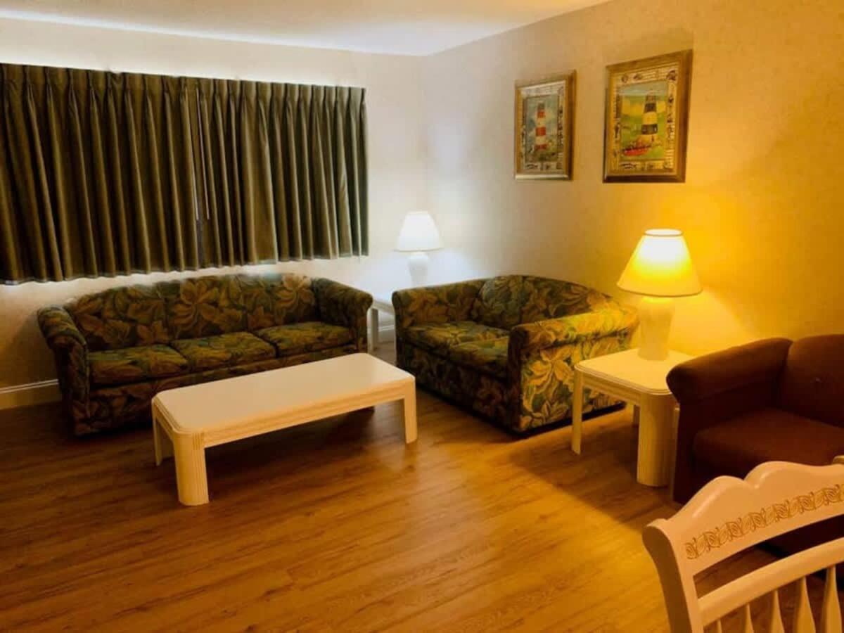 *Delightful Family Beach Retreat*Pool, Steps To The Sand*H32-3 Myrtle Beach Exteriör bild